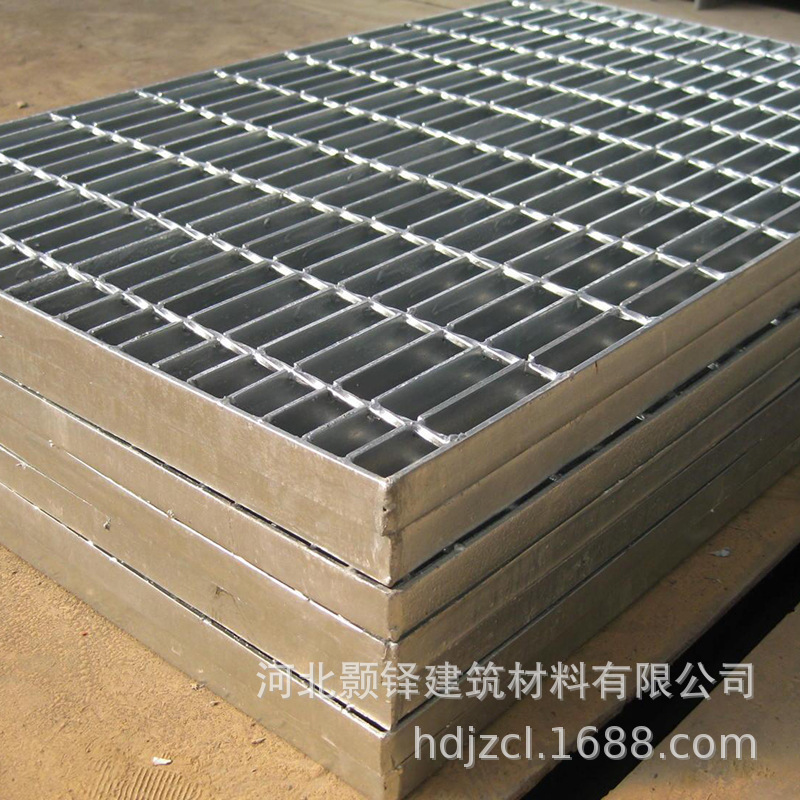 มันทําเอง สร้างจากบันได เป็นคันเร่งเหล็กกล้า ตีลังกา