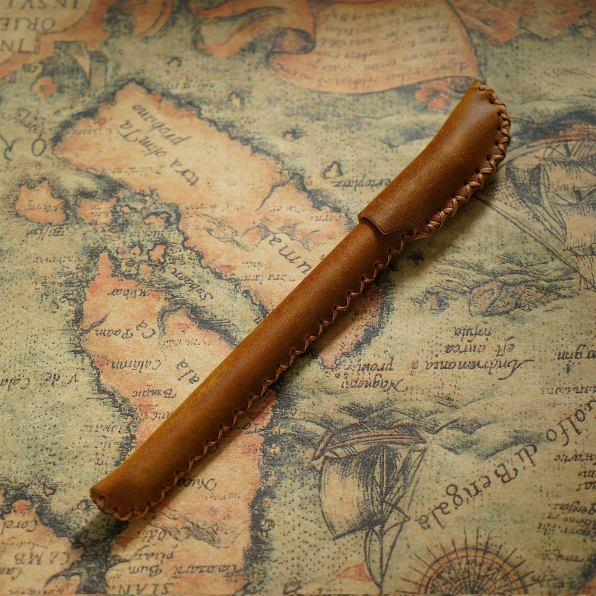 Real-spectrum Cowskin pen and DIY creative pen kit, pure hand-made bullskin retrospected mad horse pen.