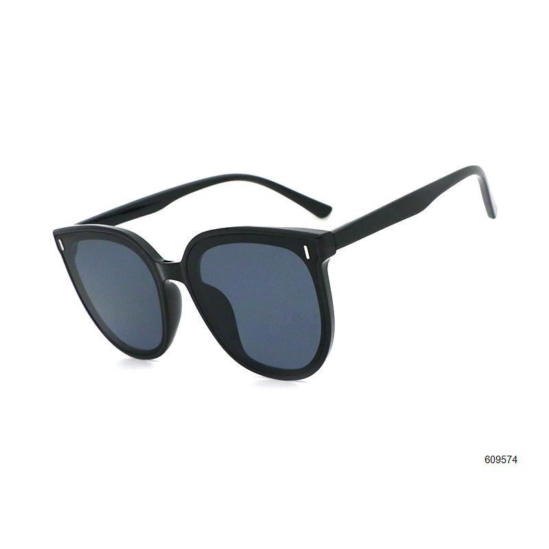 The new Korean style wears a nailed sunglasses frame flowin' UV-resistant sunglasses 2301.