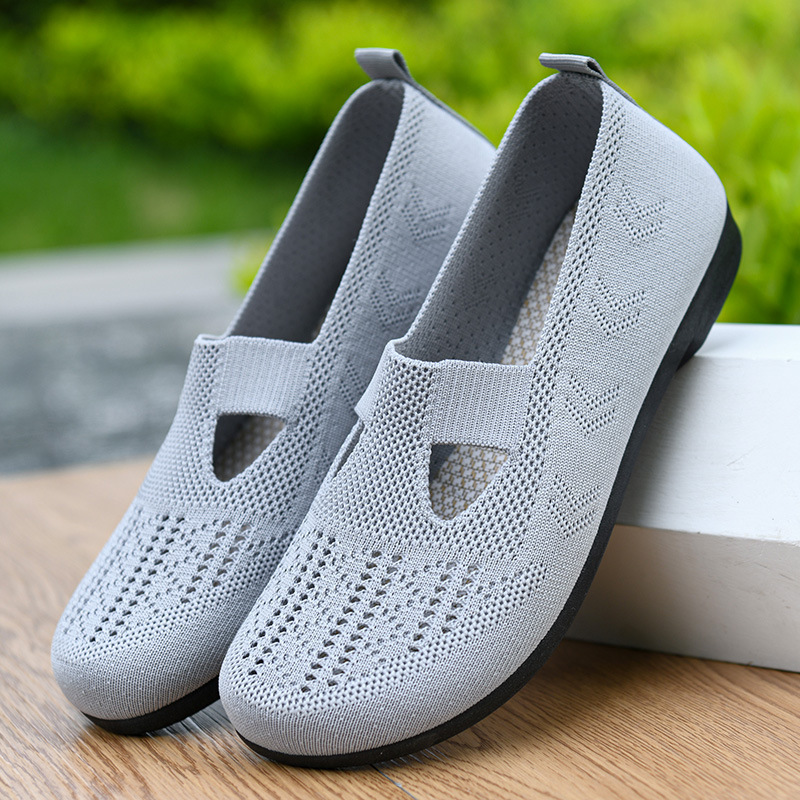 The new colored foreign trade sells simplistic, elegant, comfortable shoes.