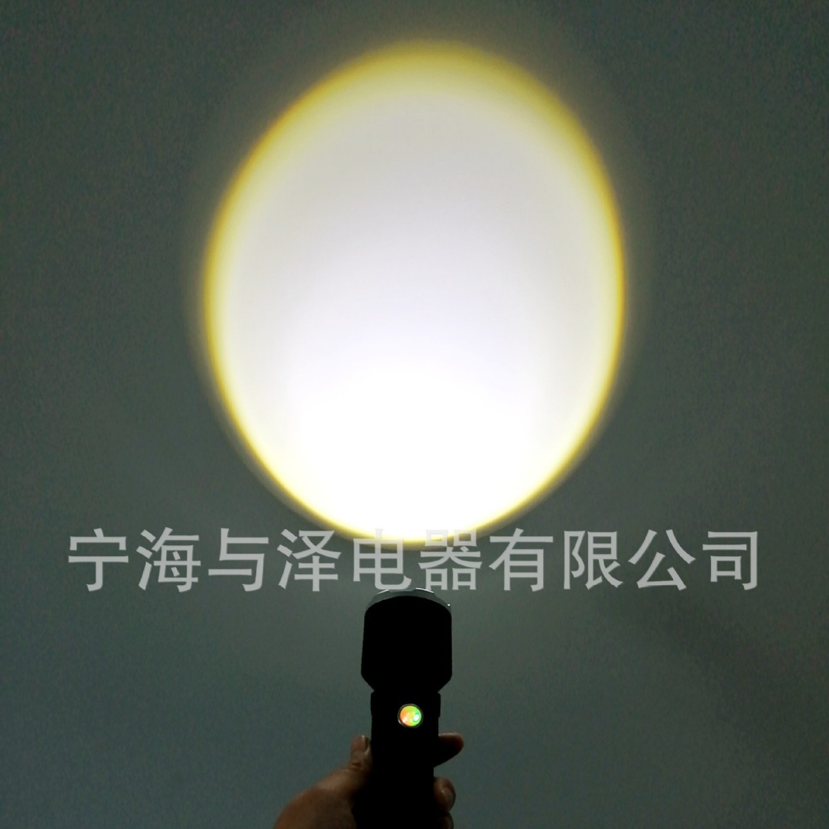 Aluminium alloy USB charge, outdoor flashlights.