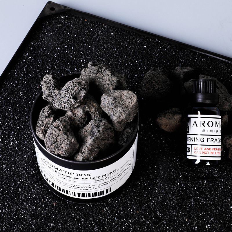 The crystal-spreading fragrance-free volcanic rock packs mineral fragrance.