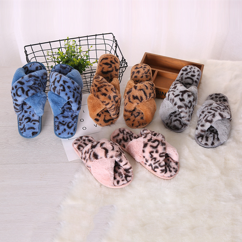Panthers' coloured slippers, 2021, new Korean velvet indoor velvet.