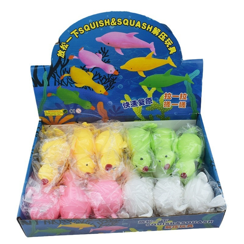 New Wonder TPR kẹp một con vịt vui nhộn, ép một cậu bé vịt màu để phát hành món đồ chơi.