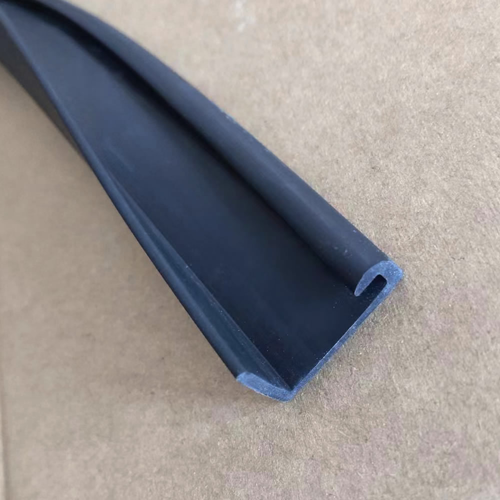 High-quality L-type rubber bar EPDM corner sealed water-resistant rubber bar tri-dollar B-C-minus