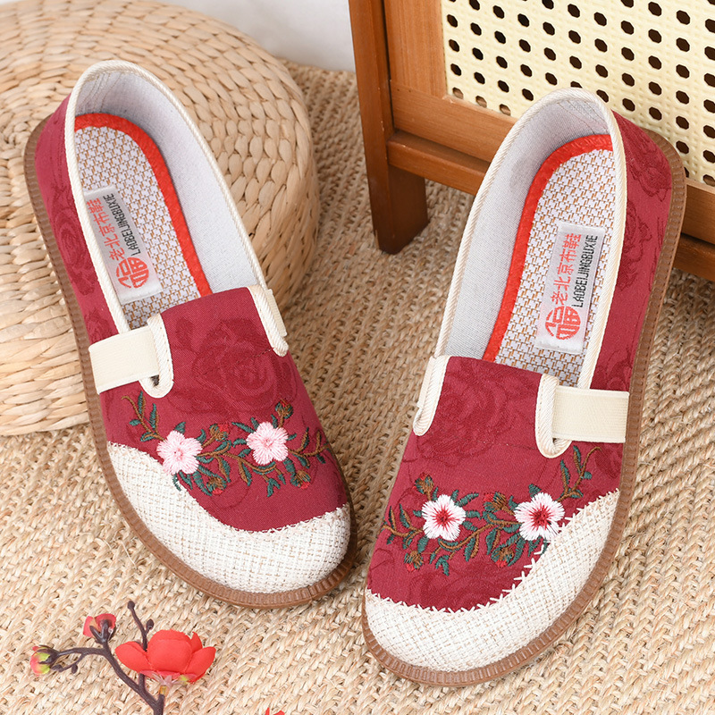 "Spring and Fall New Embroidery" "Spring and Fall Foreign Trade"