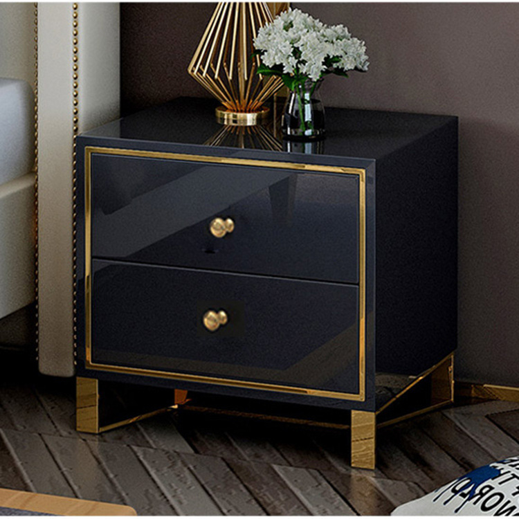 The post-modern light luxurious bedside lockers are about a few corners of the bedroom.