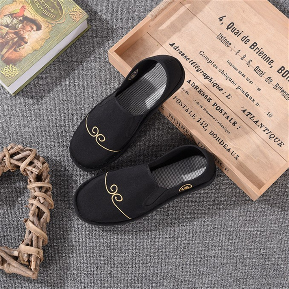 Spring and Autumn Shoes, pure hand-clothed shoes, cast a spell on the mutilable valves.