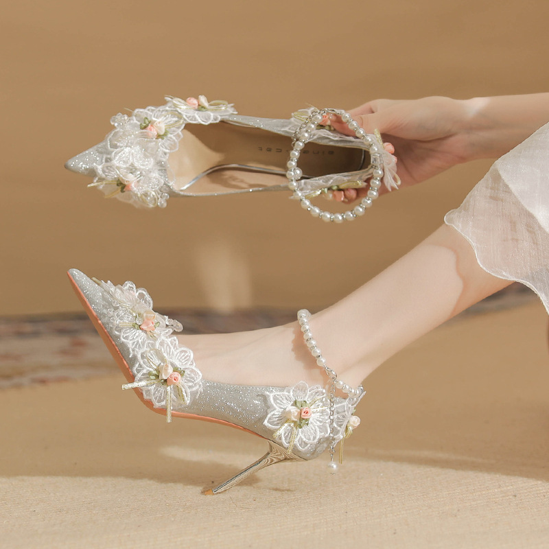 86111. High-heel wedding girl and new 2024 lace pearl with one shoe.