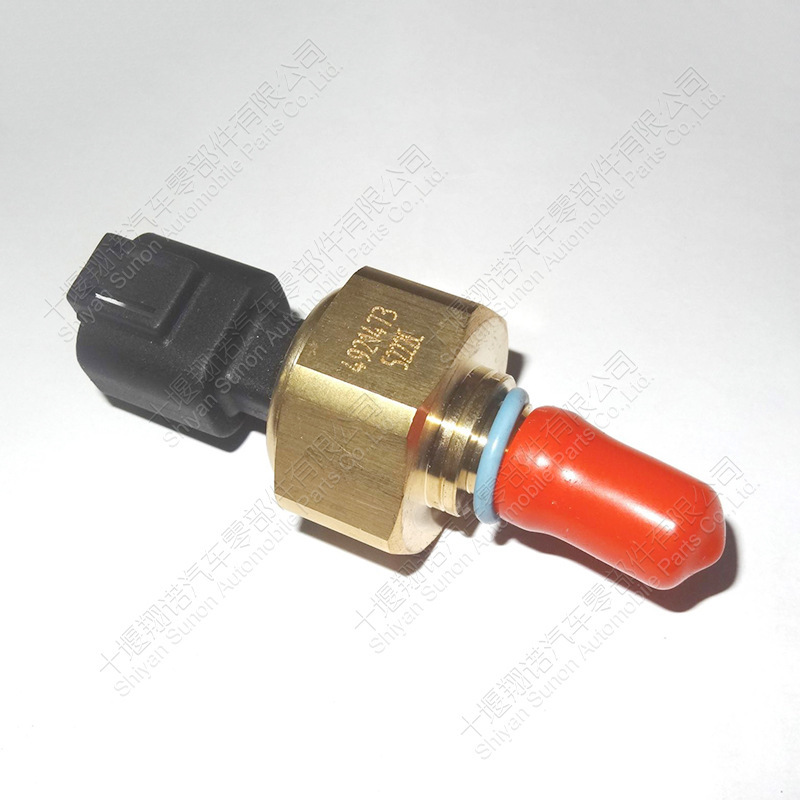 康明斯发动机配件QSX15机油压力传感器4921473 3417183 3417142