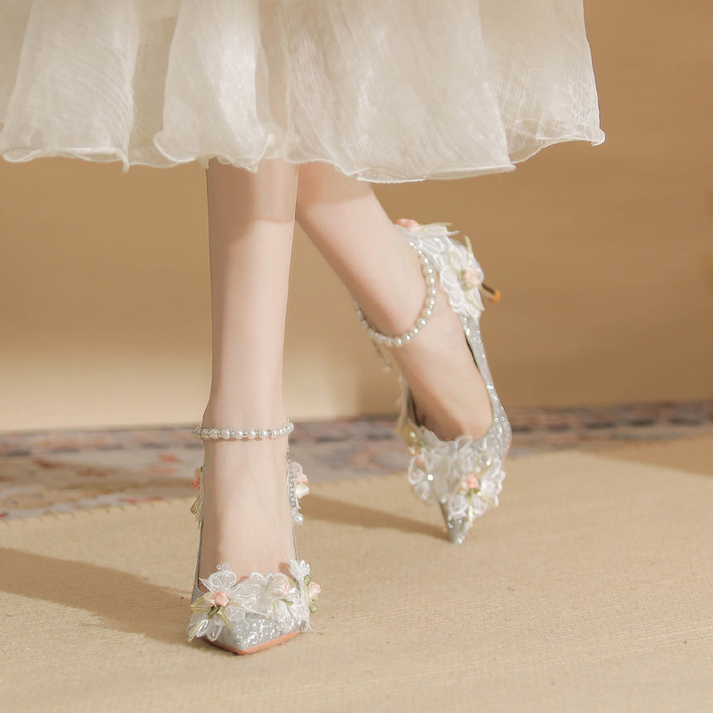 86111. High-heel wedding girl and new 2024 lace pearl with one shoe.