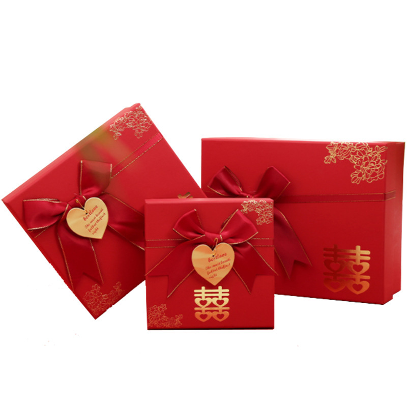 The red sky cap gift box customises the wedding wedding box, butterflies box delivery box.