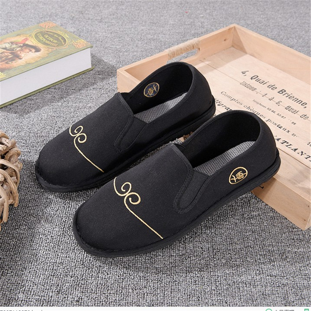 Spring and Autumn Shoes, pure hand-clothed shoes, cast a spell on the mutilable valves.