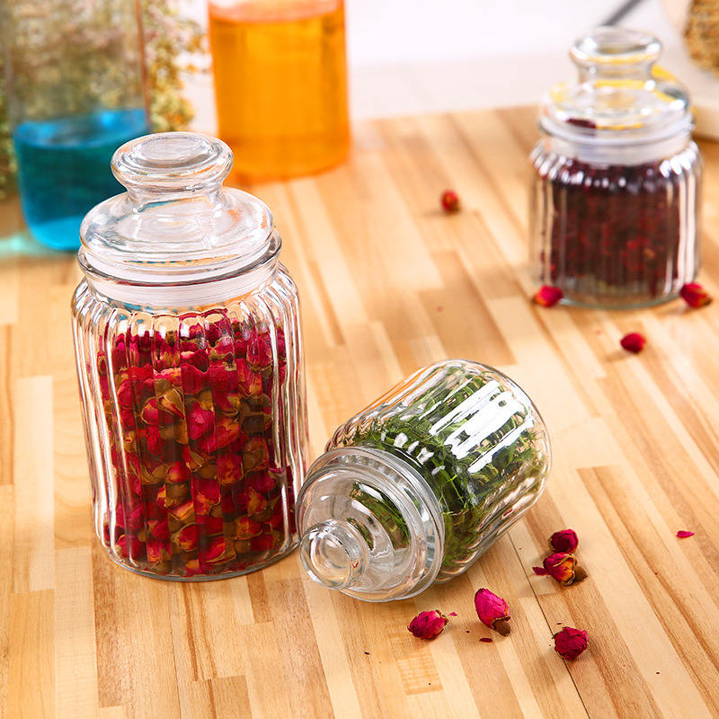 Glass cover storage tanks, glass storage tanks, glass seal tanks, glass storage tanks, dried fruit can bottles.