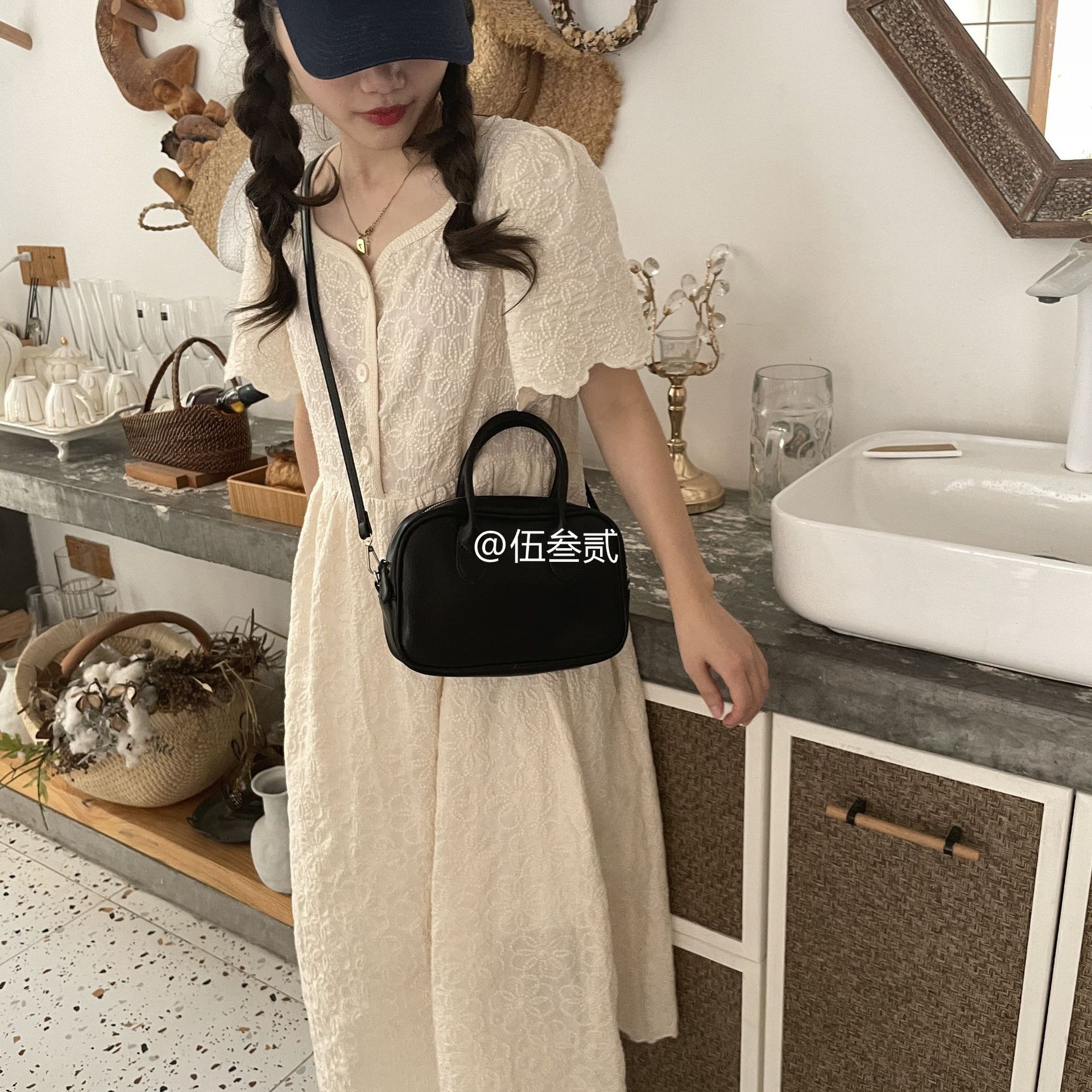 2021 Spring/Summer Recreational Pure Milk and Tea Package, short bag, one-shoulder slash and cross.