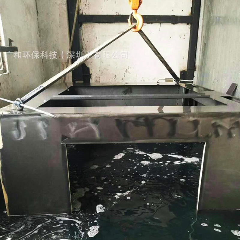 Xử lý bề mặt kim loại đa chức năng của phosphate trong một hồ bơi là dễ dàng hơn