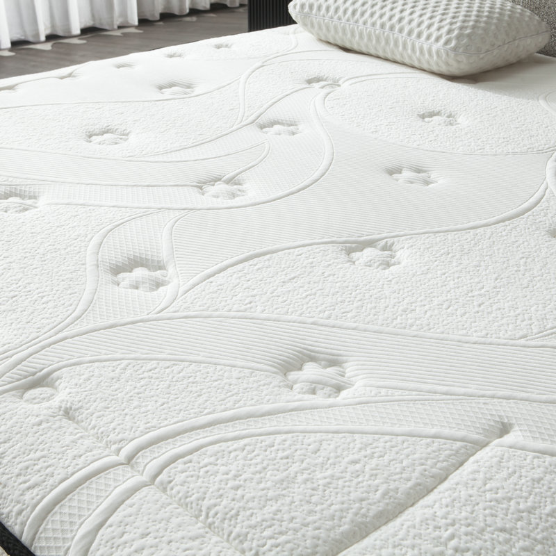 The factory produces an independent spring cream mattress for five star hotel apartments.