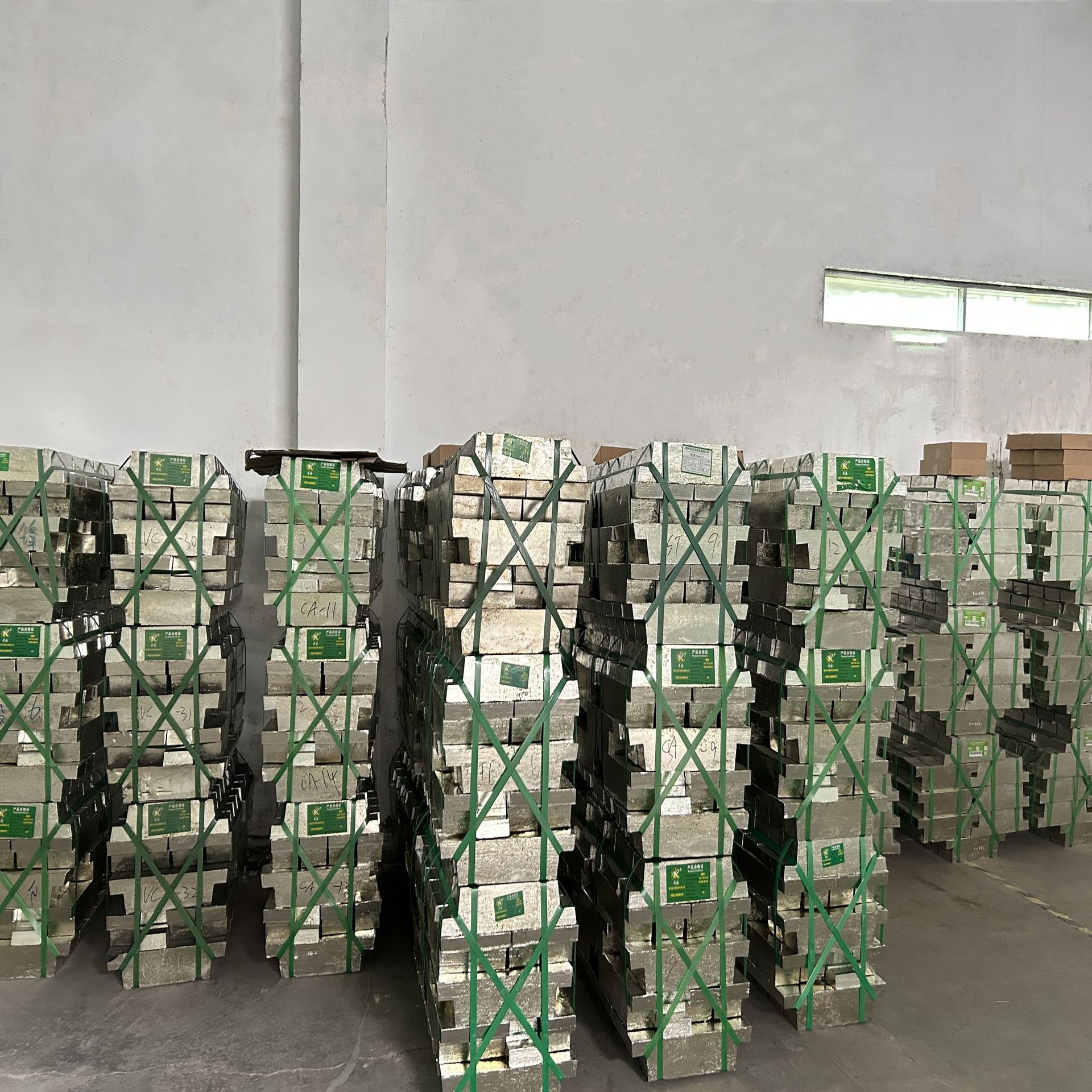 Supply of high-purity tin ingots by a 999-synthetic tin plate factory