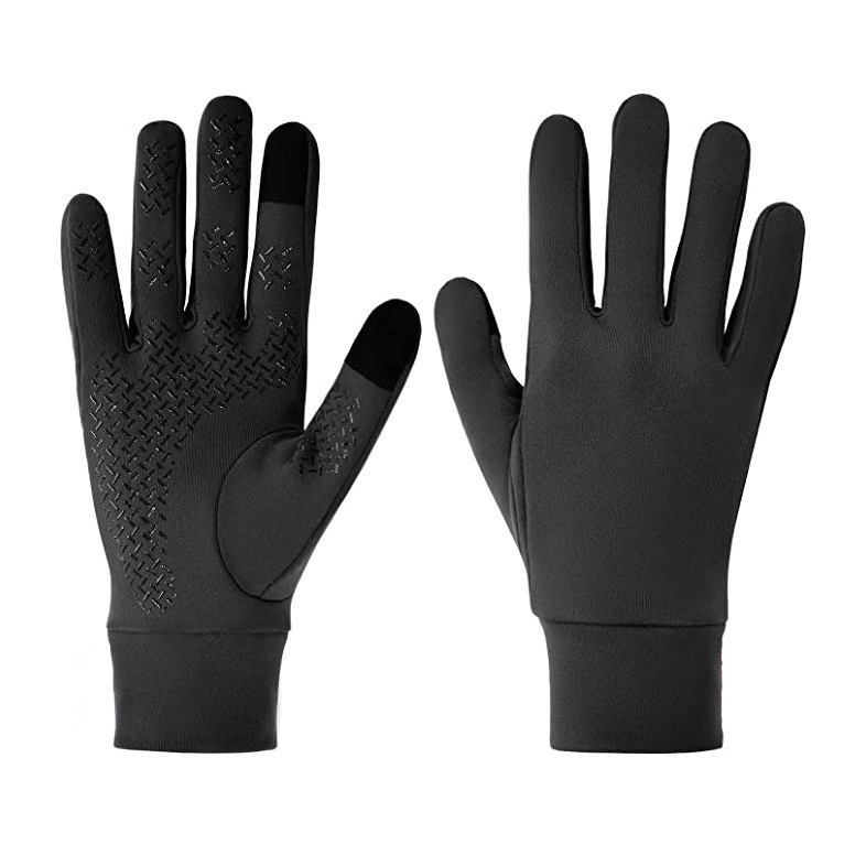 In winter, the outdoors gloves, the men and women touch the whole screen, pointing to the wind and heat.