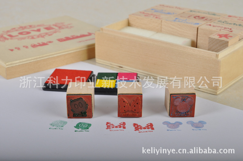 Mã hóa gỗ, quầy in, hoạt hình tình yêu.