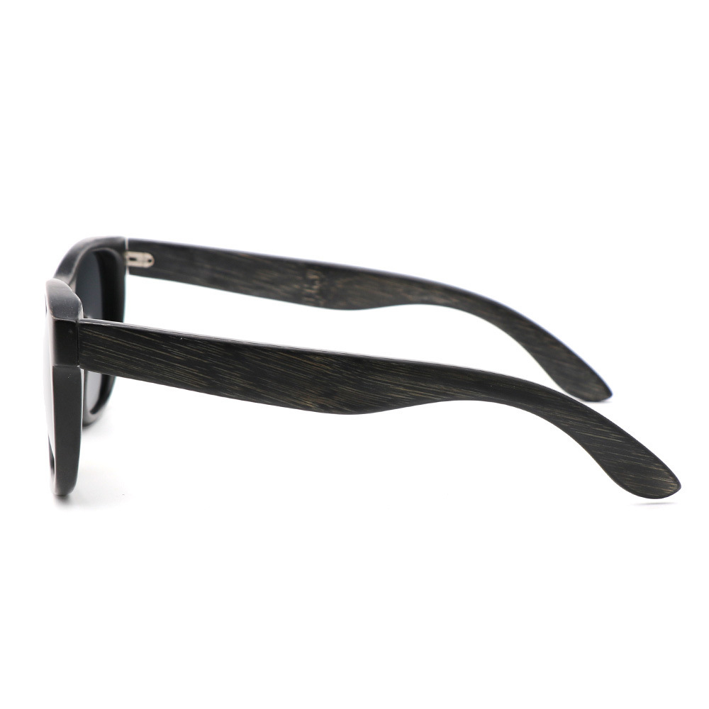 The 2020 new fashion light sunglasses, the outdoor riding of adult bamboo glasses, the tailor-made wholesale of the manufacturer.