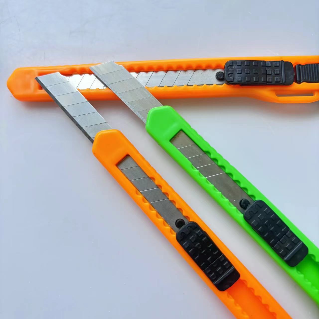 เครื่องมือคอสมิค Artination min-Sniper นักเรียนส่งสีด้วยใบมีด