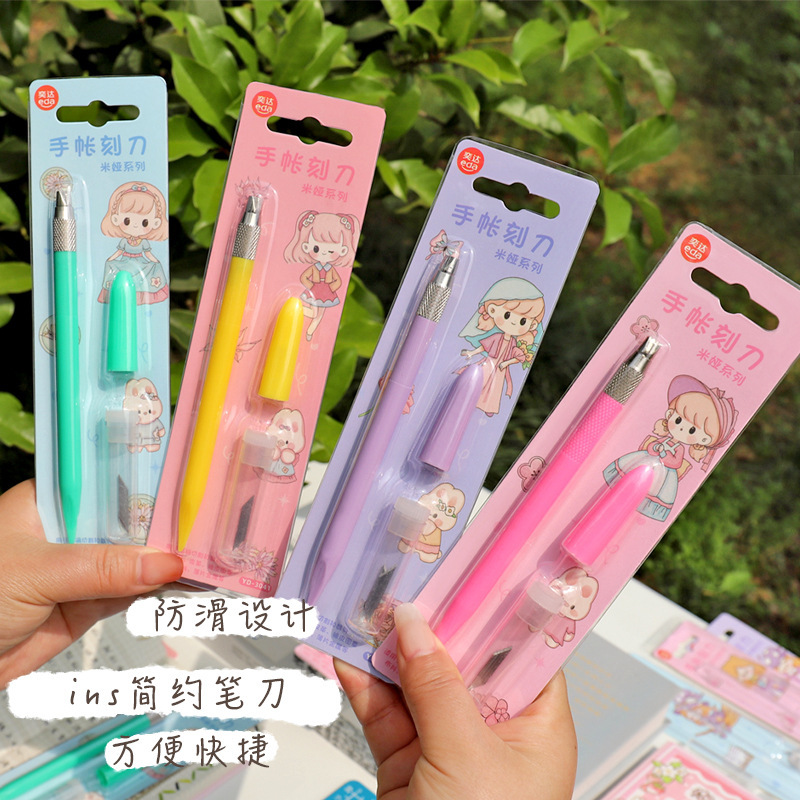 Dao cắt tay của Mia, dao cắt tay.