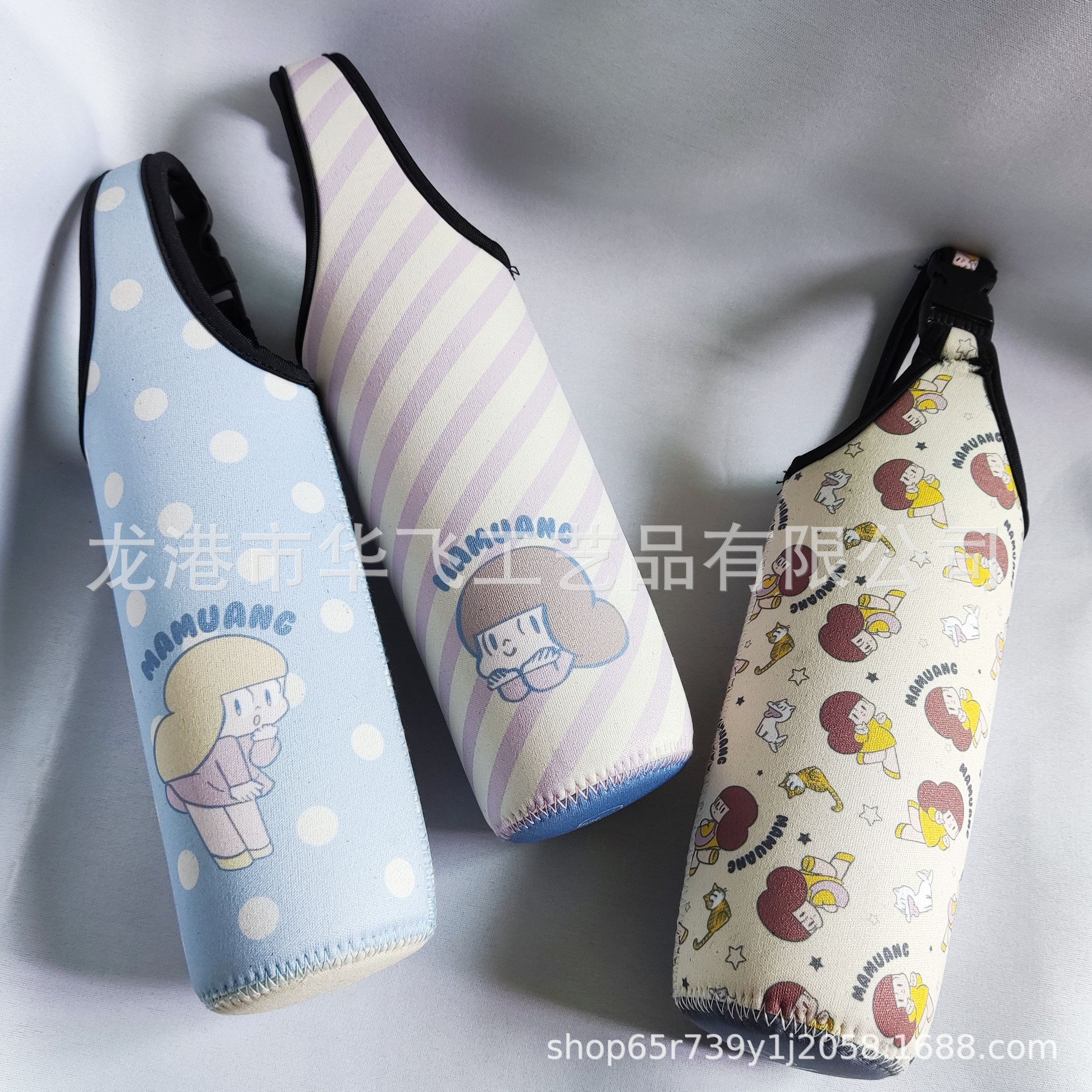 Children ' s cartoon cups, hand-held oscillations, portable protection cups, bottled water cups