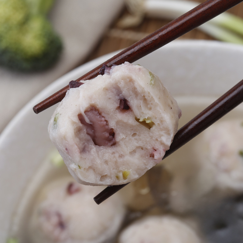 Viên bạch tuộc nóng hổi nặng 2.500g/squirt-squirt-squirt-quirt meat với bánh nướng cay.