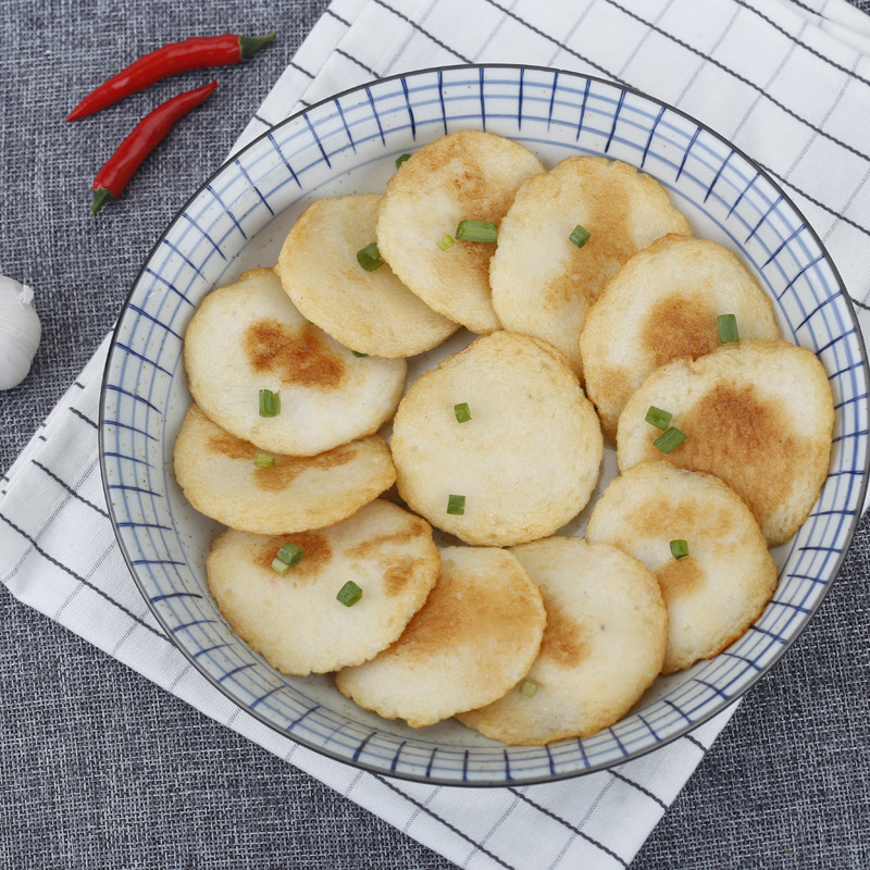 Bánh cá vàng nặng 2.500g/frozen thức ăn bao gồm cá nướng ở cổng.