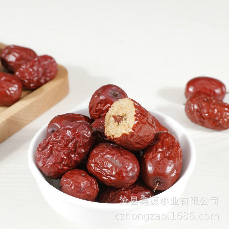 400g, big red dates, big red dates, sweet, sweet, sweet dates.