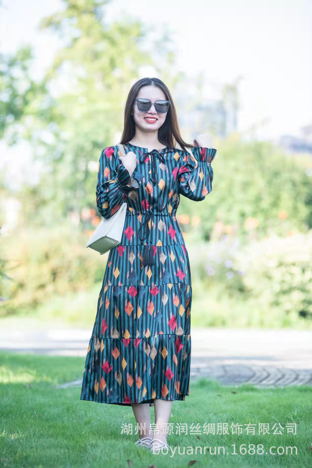 100% các cô gái đầm lụa nhận được 10 thư miễn phí cho mùa xuân năm 2021, mùa hè và mùa thu.