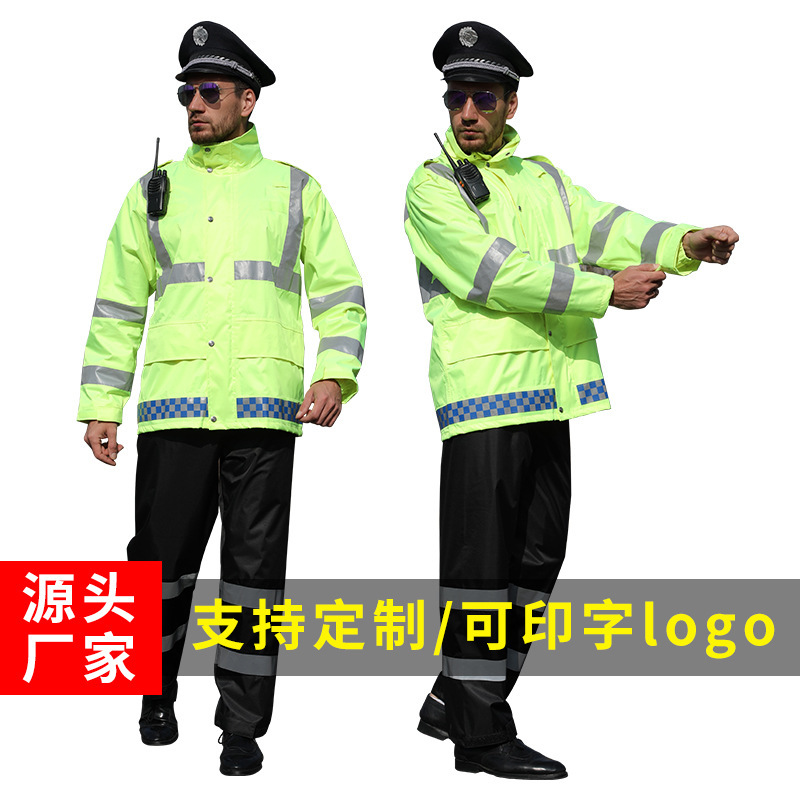 Những chiếc áo mưa phản chiếu ánh sáng màu xanh lá cây với áo mưa cỡ lớn của người lớn cho vệ sinh giao thông cho nam và nữ