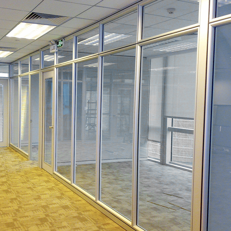 Aluminium alloy single-steel glass partition walls in the office room, Guangzhou.