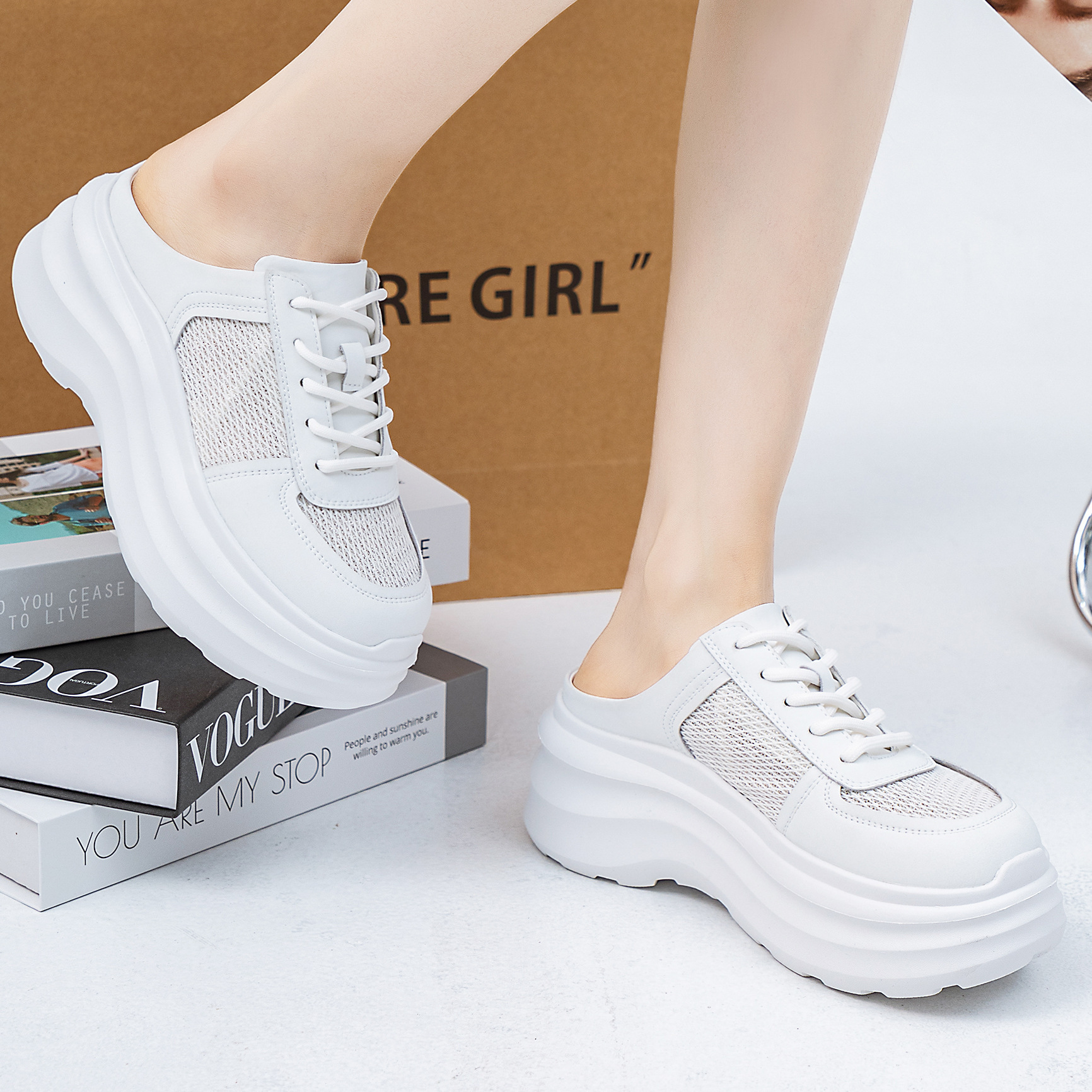 Cross-border offerings to white shoes, white shoes, dreaming of 2024 Spring New Fashion Half-Shoes.