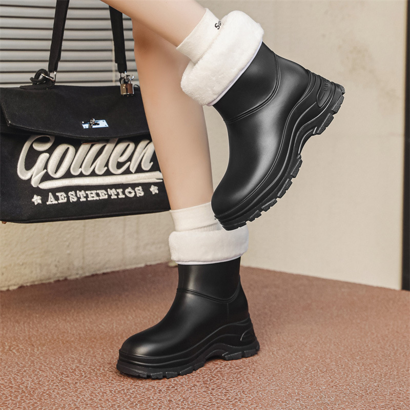 Cross-border thickness to keep women warm in their wet shoes, scrambling shoes, rubber-proof shoes, working boots.