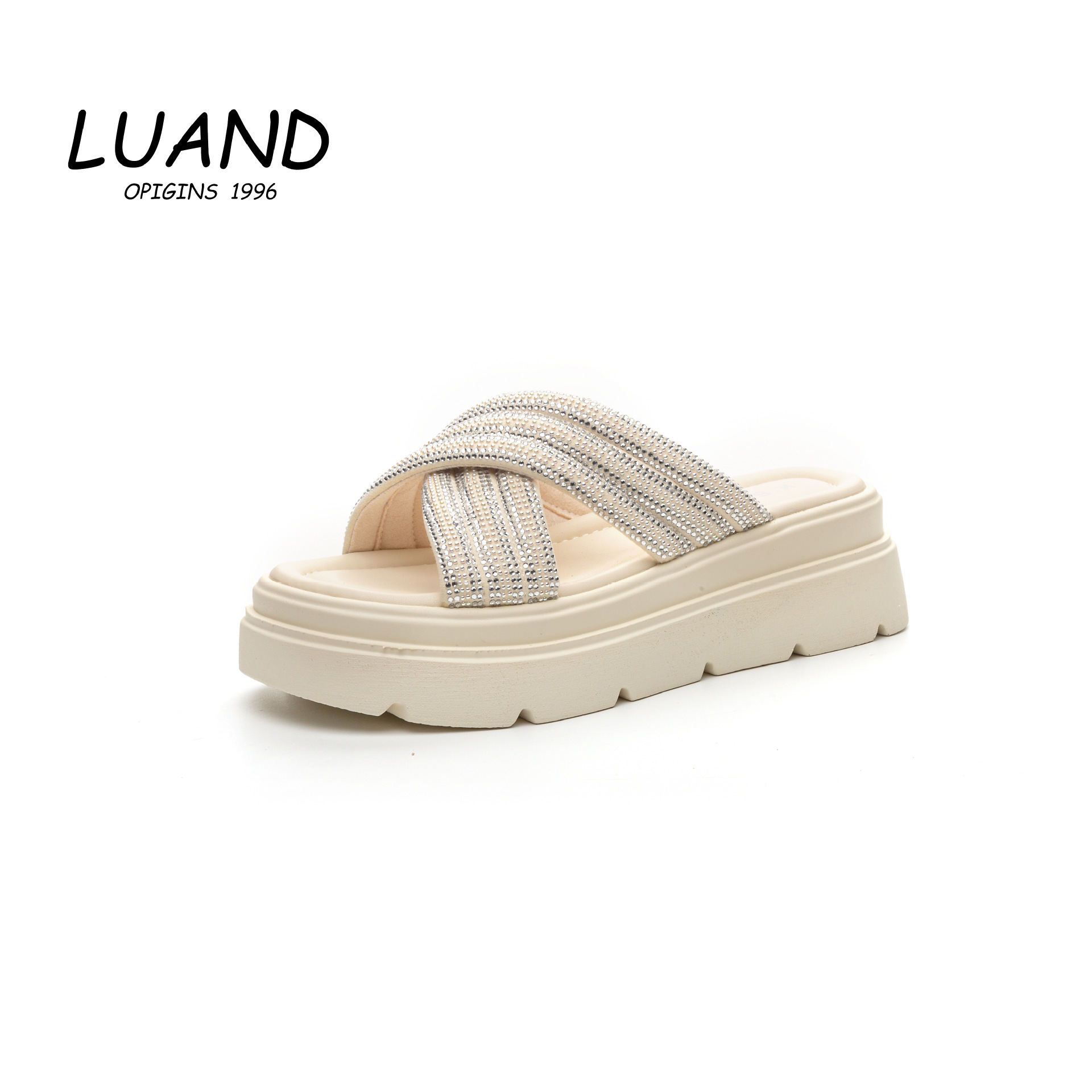 Cross-border specializing in high-temperature, French-style, 2024 new girls in soft-skinned slippers outside the summer.