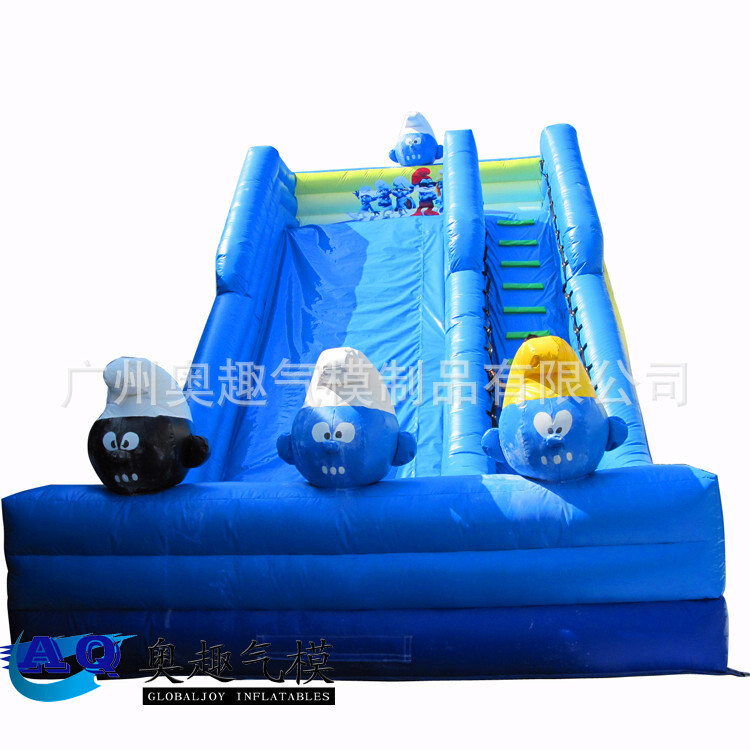 Chủ đề của nhà máy là những thanh trượt bơm hơi.