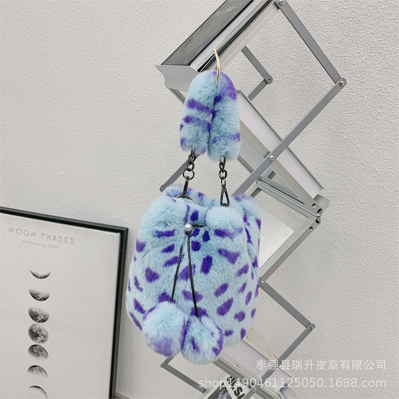 2021 new hare hair lady bag bag, slashed water bucket, panther-skinned, high-volume, high-volume twitch.