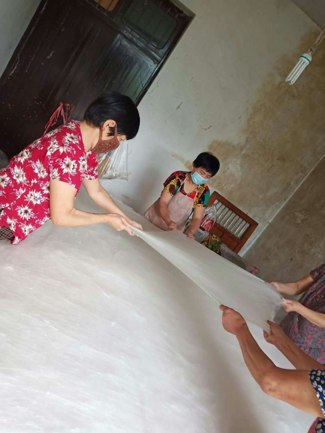 Cá hồi được làm nóng bởi lốp xe, mềm mại và nhẹ nhàng, và lộng lẫy!