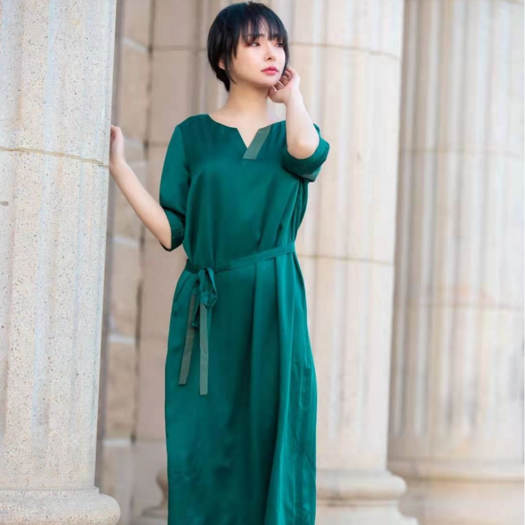 Bộ váy Smdlyq 2151 rất mạnh mẽ, tao nhã và thoải mái.