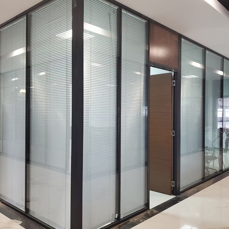 The office glass cut off the double centipede aluminum alloy, the monopolized sand, and the high-level steel-resistant glass cut off the wall.