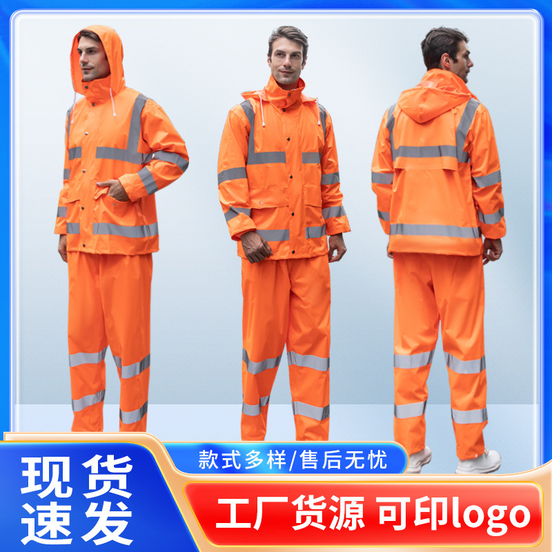 Phản ứng khẩn cấp của giao thông trong áo mưa và quần mưa với màu cam phản ánh nhân viên vệ sinh để làm sạch bộ đồ đạp xe số 1