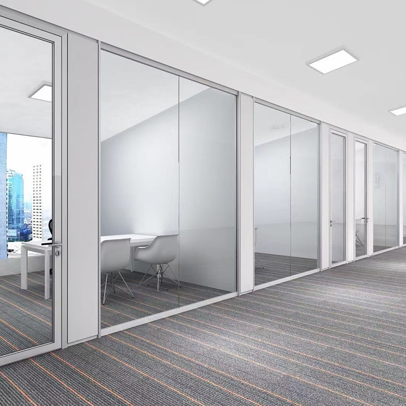 The office smart-controlled light-screened glass partitioning hotel bathroom privacy mist and colour-transparent glass walls