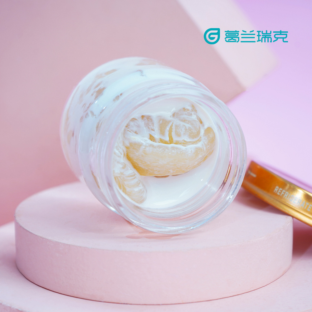 Cá bellows được tùy chỉnh để trộn sữa cá và đúc thành những con cá đúc.