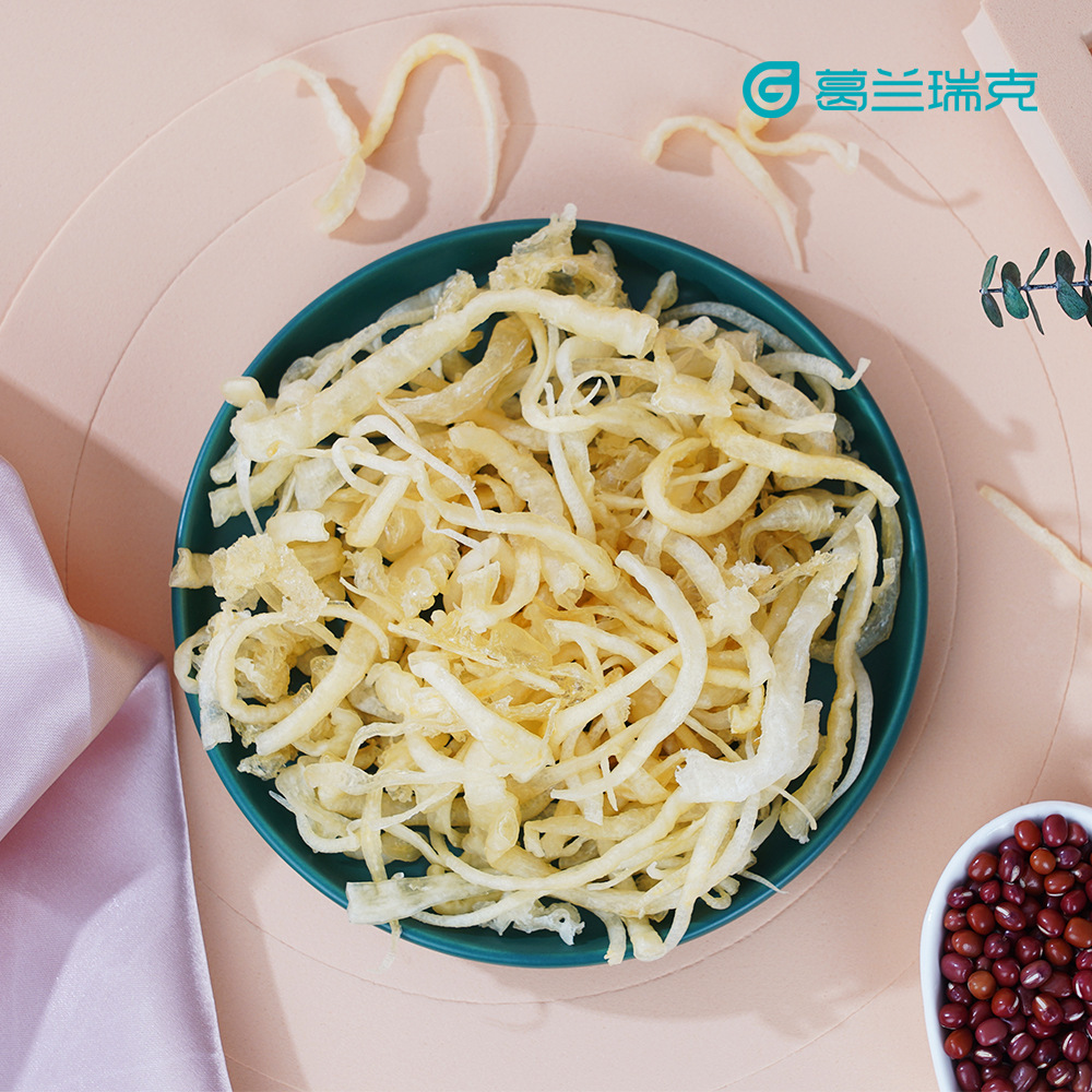 Cây keo dính cá của Grantrick đã đi tới keo cá và phân phối rất nhiều keo rồng nhỏ khô.