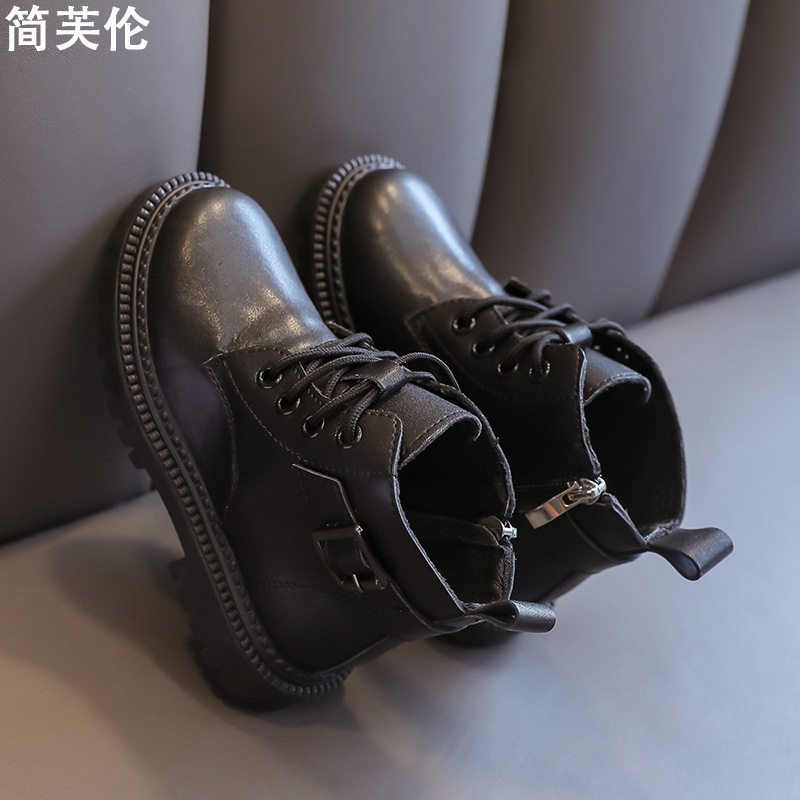 Cô gái Martin Boots New, Spring và Chí Thủ 2021.