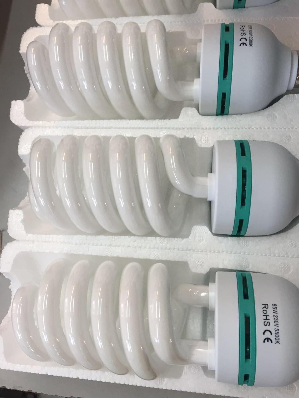 หลอดไฟกล้องพิเศษ 85W, ตรีโกณฯ บริสุทธิ์, 5500K, ต่างประเทศ การค้าอะเมซอน