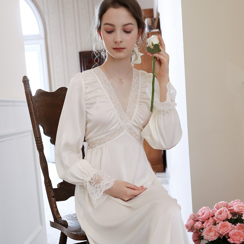 Loại đăng-ten kiểu Pháp mới, đồ ngủ cổ.
