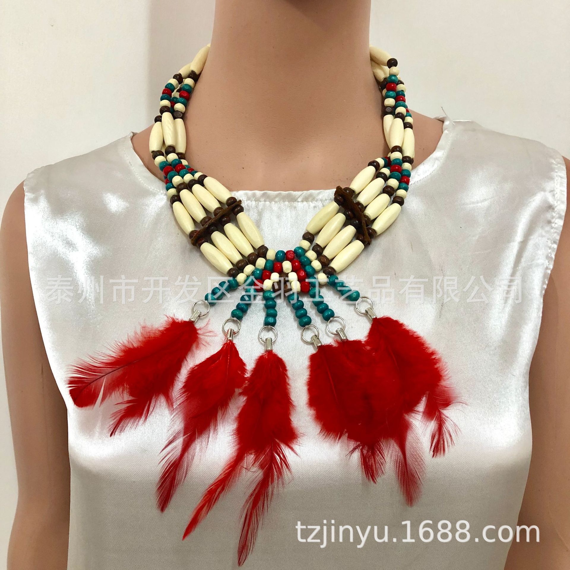 Female Indian necklace, adult size, red cock tail hair.